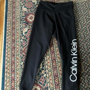 Woman’s Calvin Klein legging! Extremely comfortable! Only worn one time! Medium